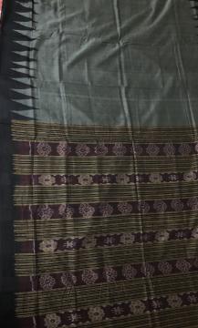 Simple Elegant Traditional Handwoven Ikat Saree with Blouse Piece
