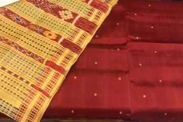 Exclusively Woven Double Aanchal Phoda kumbha Border Berhampuri Silk Saree with Blouse Piece