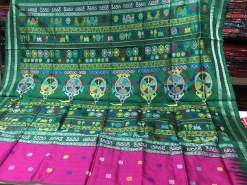 Exclusively woven Nilachakra theme Silk Saree with Blouse piece