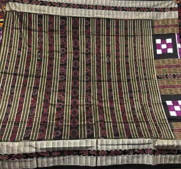 Traditional Bichitrapuri Silk Saree with Blouse Piece