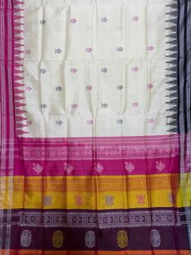 Exquisite Berhampuri Silk Saree with Ganga Jamuna Border n double Aanchal featuring Intricate Motifs