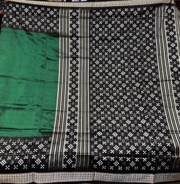 Graceful splendour Patli pallu with border and Aanchal Pasapalli Silk saree including blouse piece