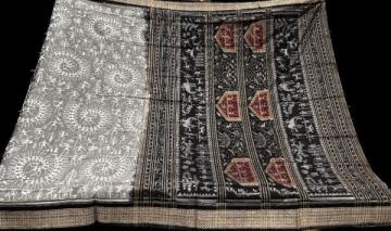 Ethnic Elegance Handwoven Ikat Cotton Saree Inspired by Tribal Traditions