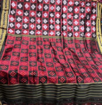 Resplendent Threads the Pasapalli body and Aanchal Khandua silk saree without blouse piece