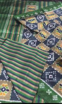 Pasapalli border with Pasapalli and flower motifs body mulberry Khandua silk saree with blouse piece