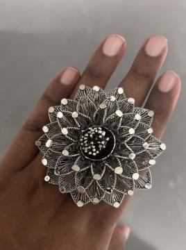 Handmade filigree work oxidised silver finger ring