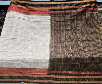 Traditional Aanchal with double border body checks sachipar cotton saree without blouse piece