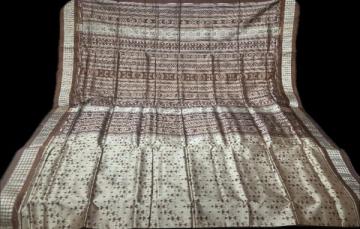 Tribal motifs body with traditional Aanchal Ikat weave silk saree with blouse piece