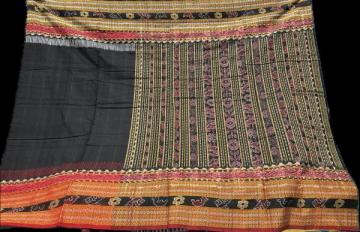 Exclusively woven thick butas border with traditional Aanchal Cotton saree without blouse piece