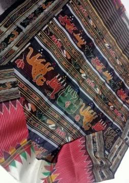 Animal and bird motifs Aanchal with checks body Khandua silk Ikat saree without blouse piece
