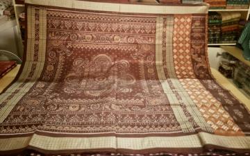 Beautifully woven Pasapalli and traditional Motifs Silk Saree with Blouse Piece