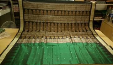 Traditional Green Black Bomkai Silk Saree with Blouse Piece