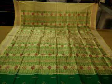 Exclusively Woven Bird Motifs Green and Off white Bomkai Silk Saree with Blouse Piece