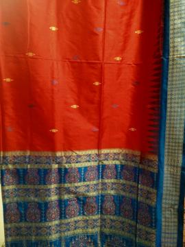 Exclusively Woven Red and Blue Bomkai Silk Saree with Blouse Piece