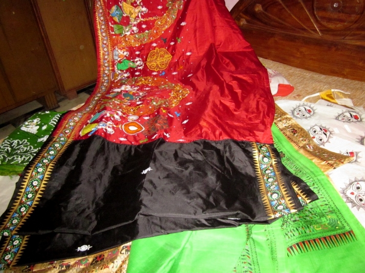 black blouse with maroon saree