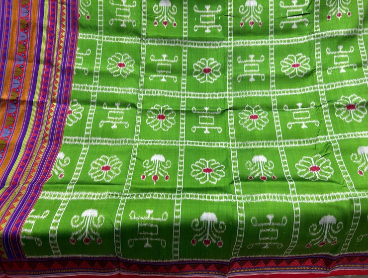 Beautiful fusion of Dongria border and Aanchal with kothis on body Khandua silk saree with blouse