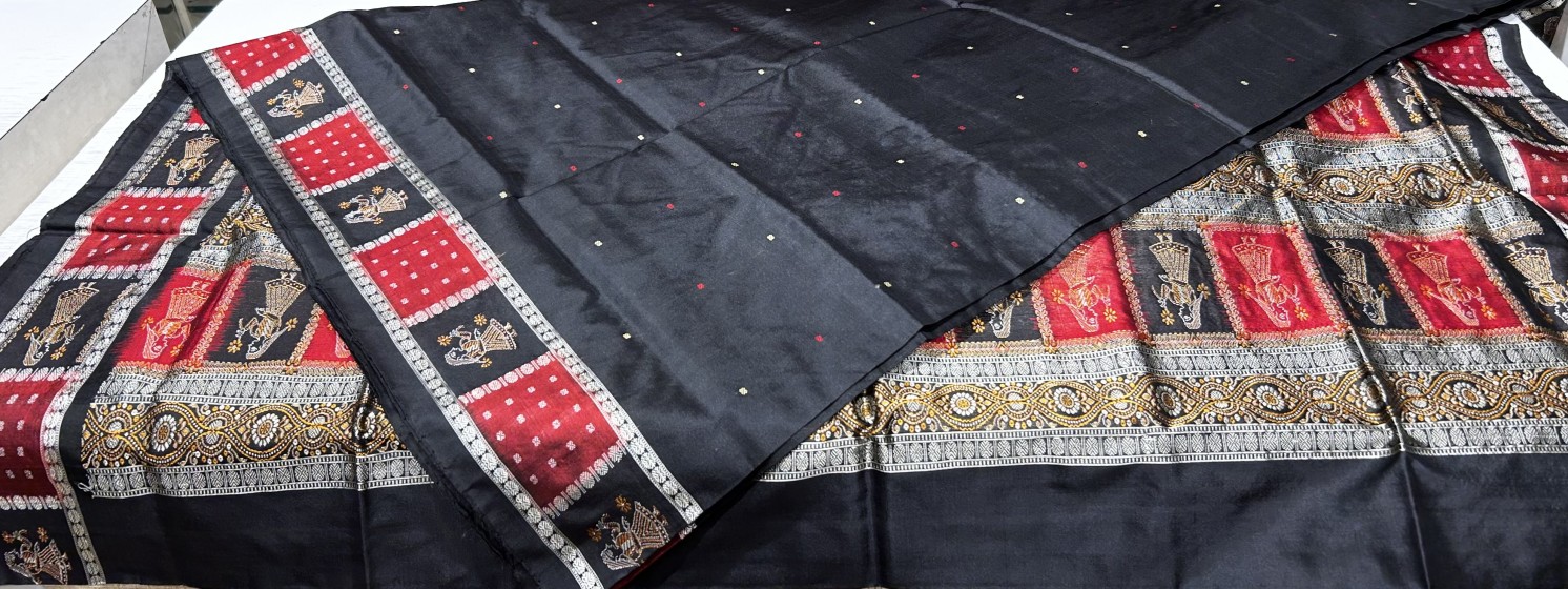 Doll motifs border and Aanchal Bomkai Silk saree with blouse piece Doll motifs border and Aanchal Bomkai Silk saree with blouse piece
